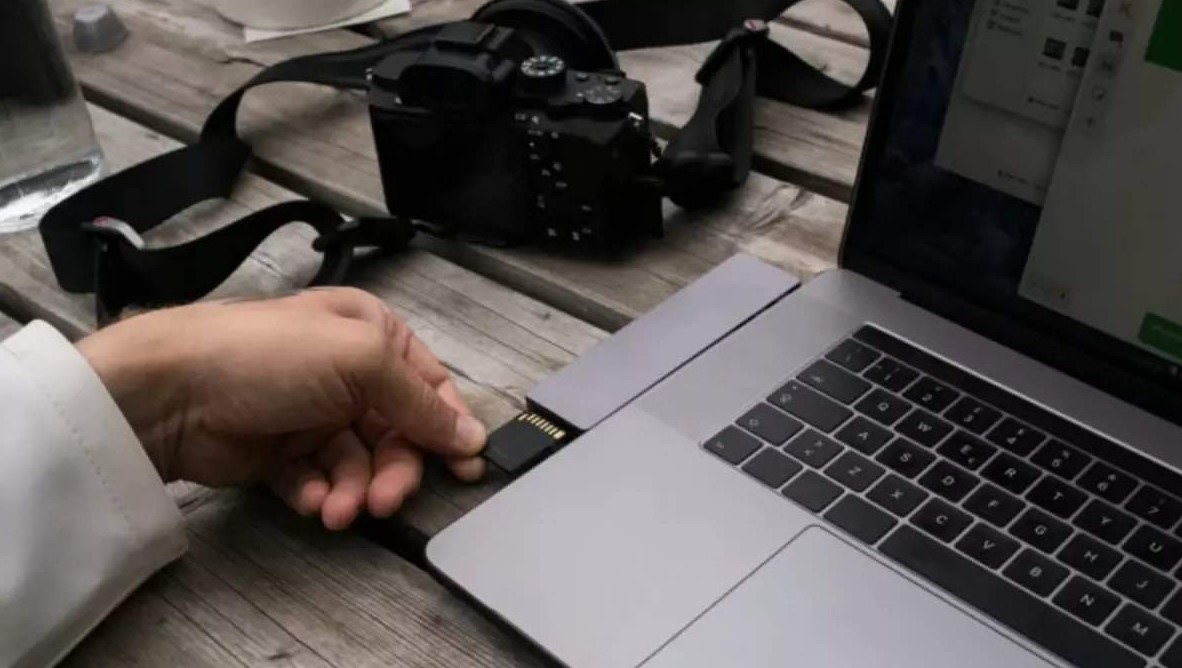 Cara Memindahkan Foto dari Kamera Canon ke Laptop
