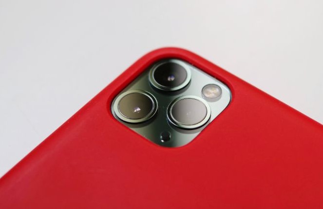 Cara Membersihkan Kamera iPhone